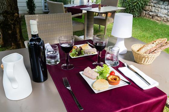 Logis Hotel Grangier Saint-Sozy Luaran gambar